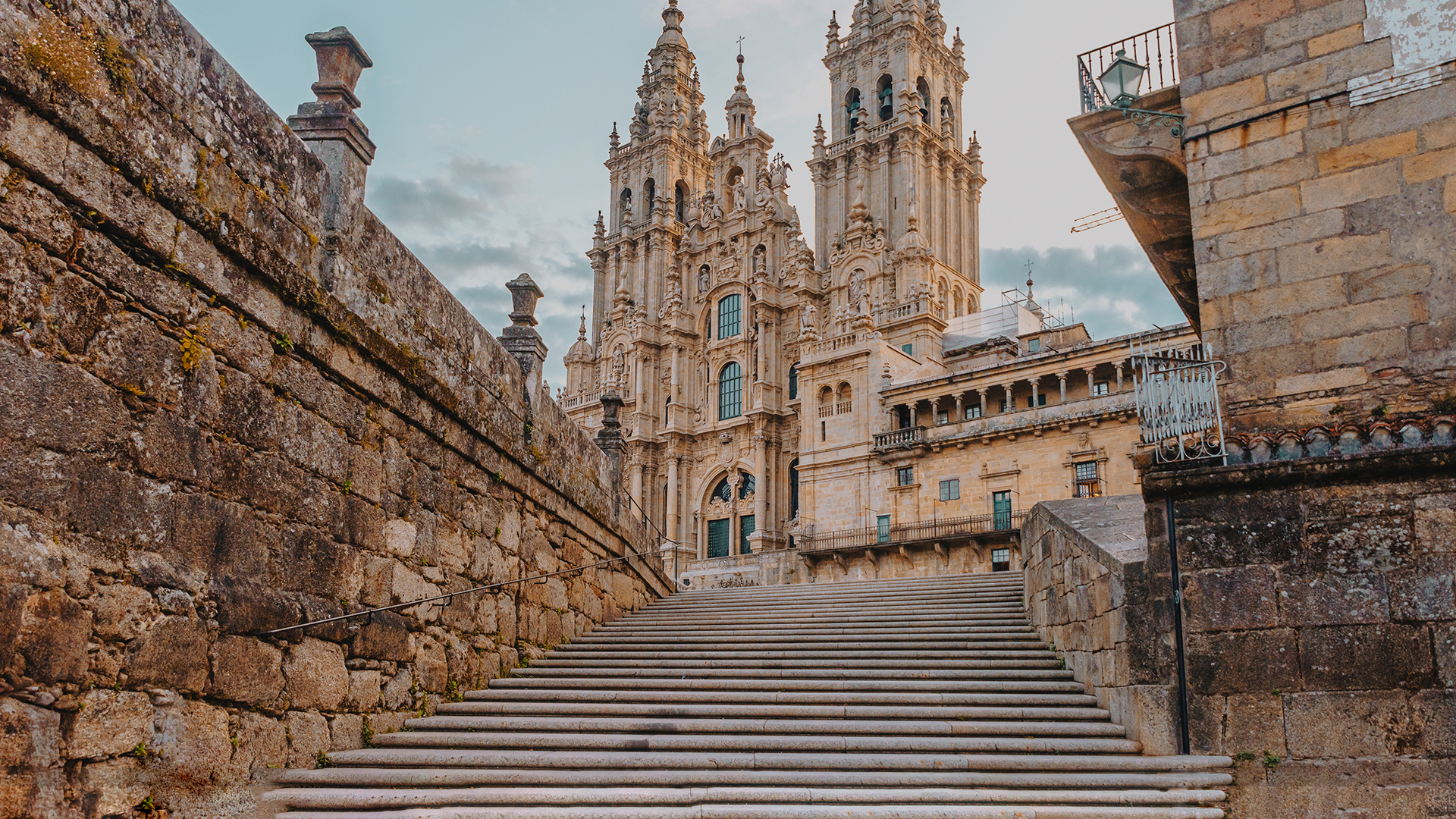 Santiago Webp